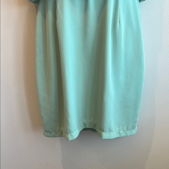 Elegant Mint Green Sleeveless Dress- large - Picture 3 of 7